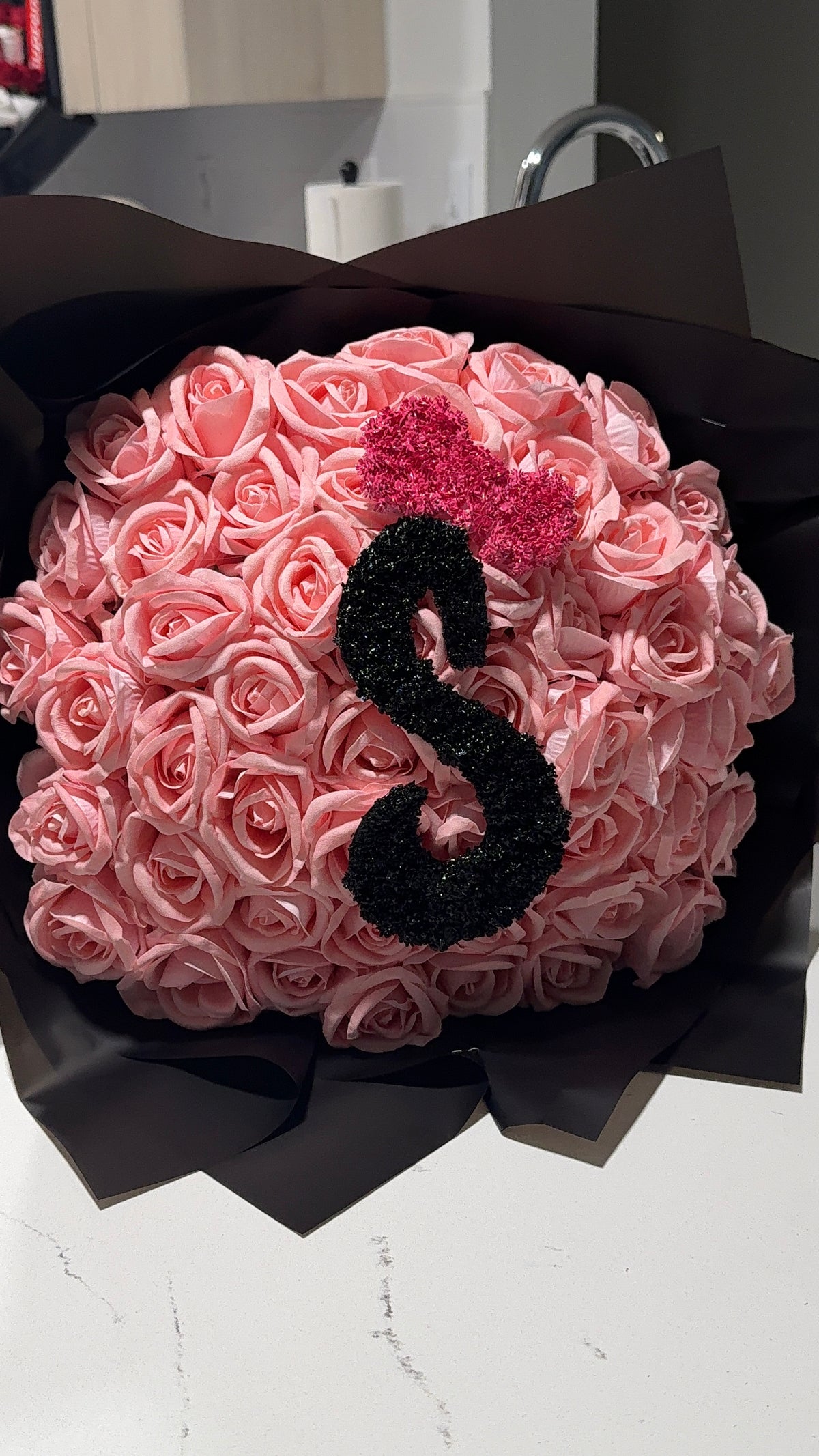 Hello Kitty Eternal Roses